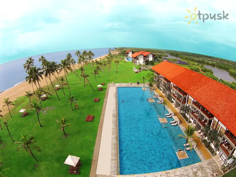 Фото отеля Anantaya Resort & Spa Chilaw 4* Чилау Шри-Ланка экстерьер и бассейны