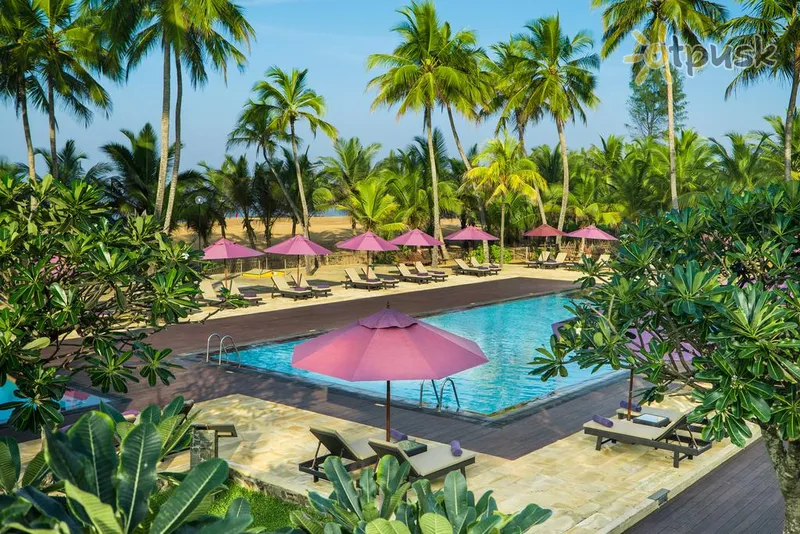 Фото отеля Avani Kalutara Resort 4* Kalutara Šri Lanka išorė ir baseinai