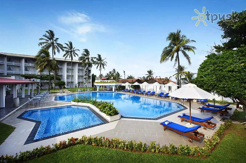 Фото отеля Berjaya Hotel Colombo 3* Kolombas Šri Lanka išorė ir baseinai