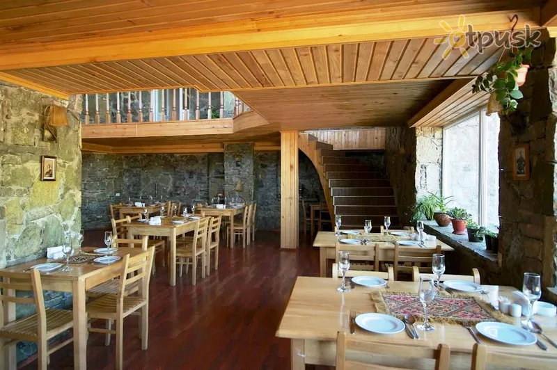 Фото отеля Gudauri Hut Hotel 3* Gudauri Gruzija bāri un restorāni