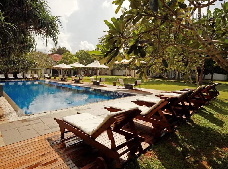 Фото отеля Club Villa Bentota 5* Бентота Шри-Ланка экстерьер и бассейны