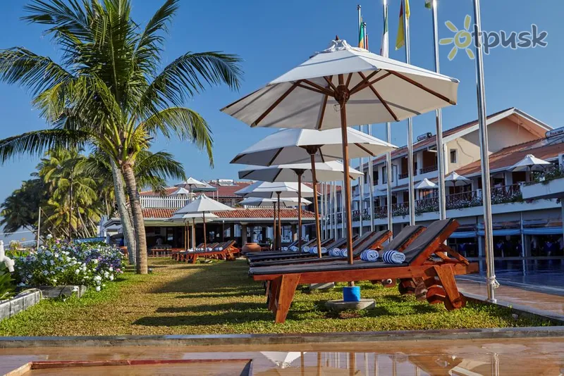 Фото отеля Coral Sands Hotel 3* Hikaduva Šri Lanka išorė ir baseinai