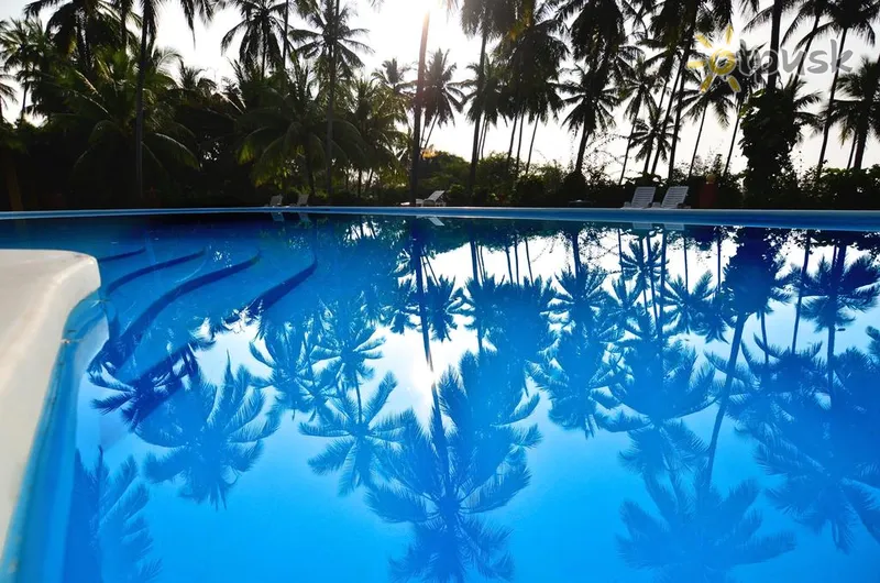 Фото отеля Eva Lanka Hotel 4* Tangalle Šri Lanka išorė ir baseinai