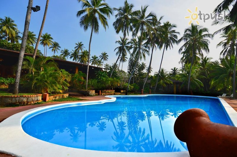 Фото отеля Eva Lanka Hotel 4* Тангалле Шри-Ланка экстерьер и бассейны