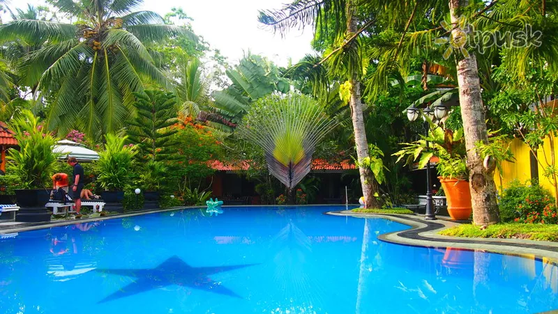 Фото отеля Flower Garden Hotel 3* Унаватуна Шрі Ланка екстер'єр та басейни