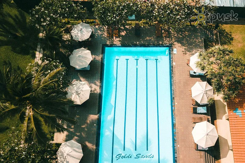 Фото отеля Goldi Sands Hotel 4* Негомбо Шри-Ланка экстерьер и бассейны