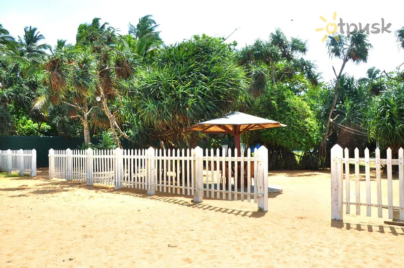 Фото отеля Green Shadows Beach Hotel 2* Kalutara Šri Lanka papludimys
