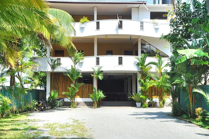 Фото отеля Green Shadows Beach Hotel 2* Калутара Шри-Ланка экстерьер и бассейны