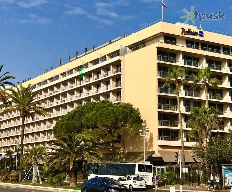 Фото отеля Radisson Blu Hotel Nice 4* Ницца Франция экстерьер и бассейны