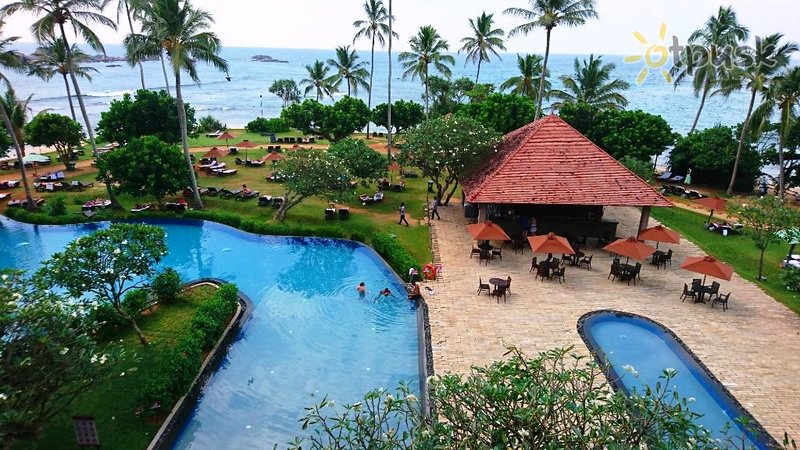Фото отеля Hikka Tranz by Cinnamon 4* Хіккадува Шрі Ланка екстер'єр та басейни