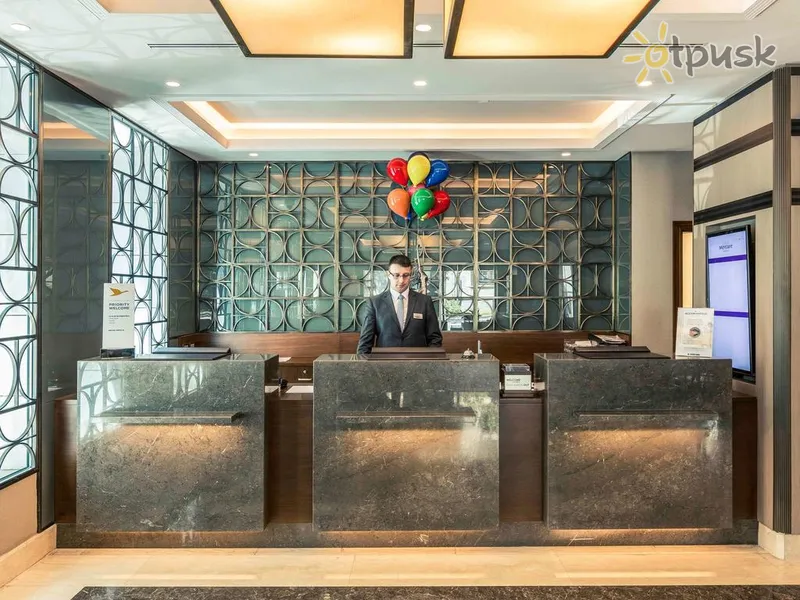 Фото отеля Mercure Istanbul Taksim 4* Стамбул Туреччина лобі та інтер'єр