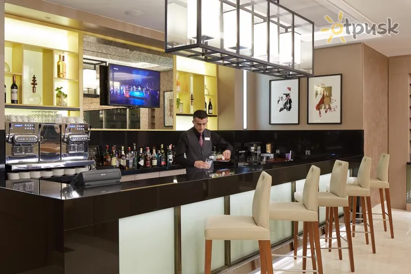 Фото отеля Mercure Istanbul Taksim 4* Стамбул Туреччина бари та ресторани