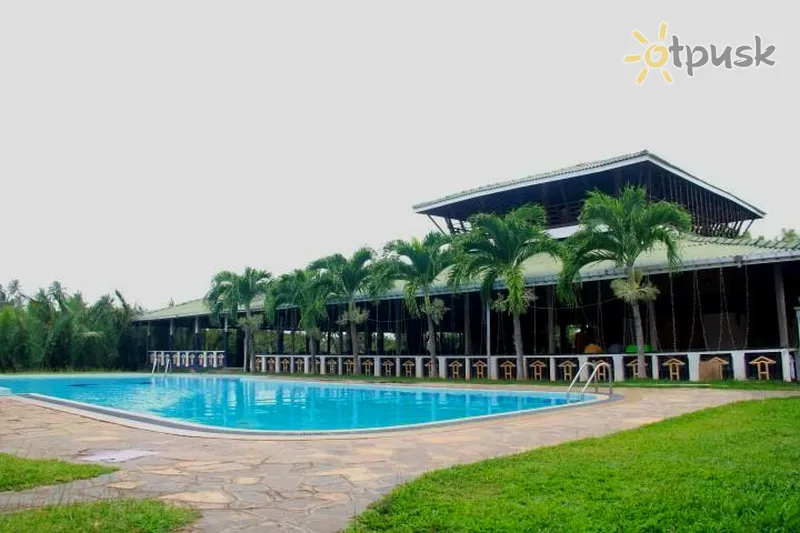 Фото отеля Kumudu Valley Resort 2* Negombo Šri Lanka išorė ir baseinai