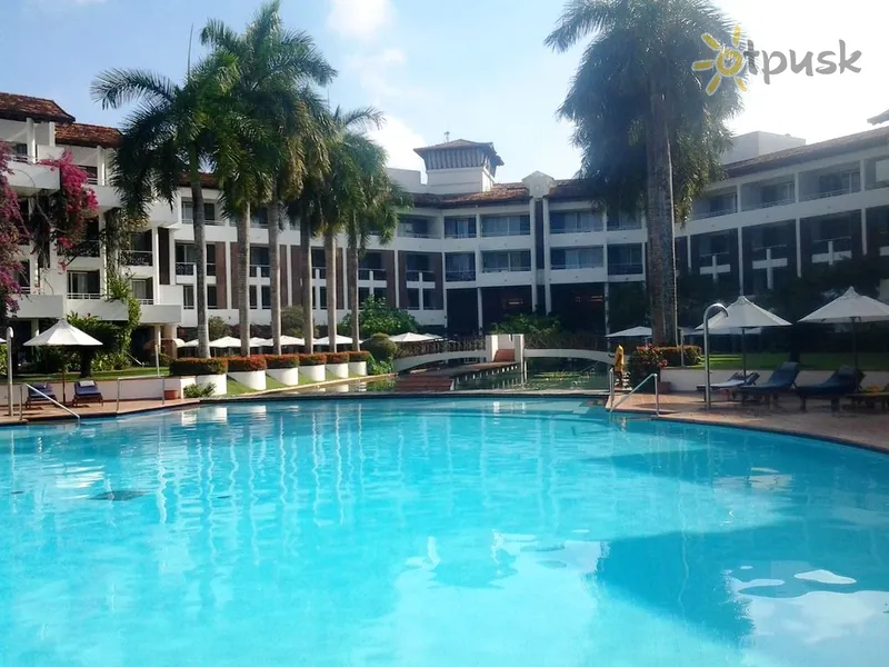 Фото отеля Lanka Princess Ayurveda Hotel 4* Beruwala Šri Lanka išorė ir baseinai