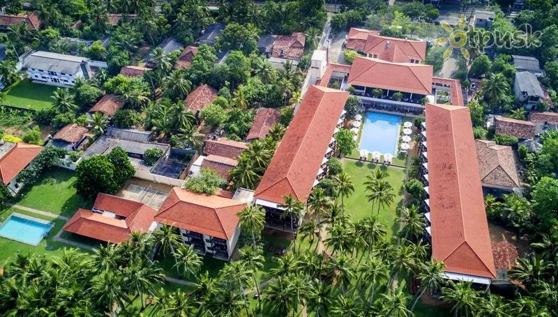 Фото отеля Mermaid Hotel & Club 3* Kalutara Šri Lanka išorė ir baseinai