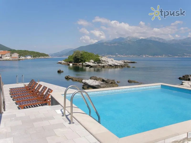 Фото отеля Kovinic Apartments 4* Tivatas Juodkalnija išorė ir baseinai