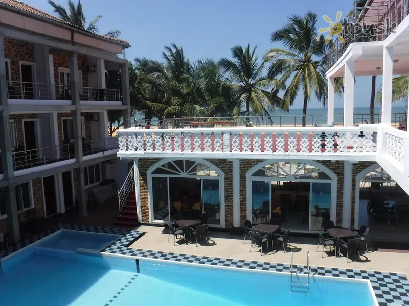 Фото отеля Oasis Beach Resort 3* Negombo Šri Lanka išorė ir baseinai