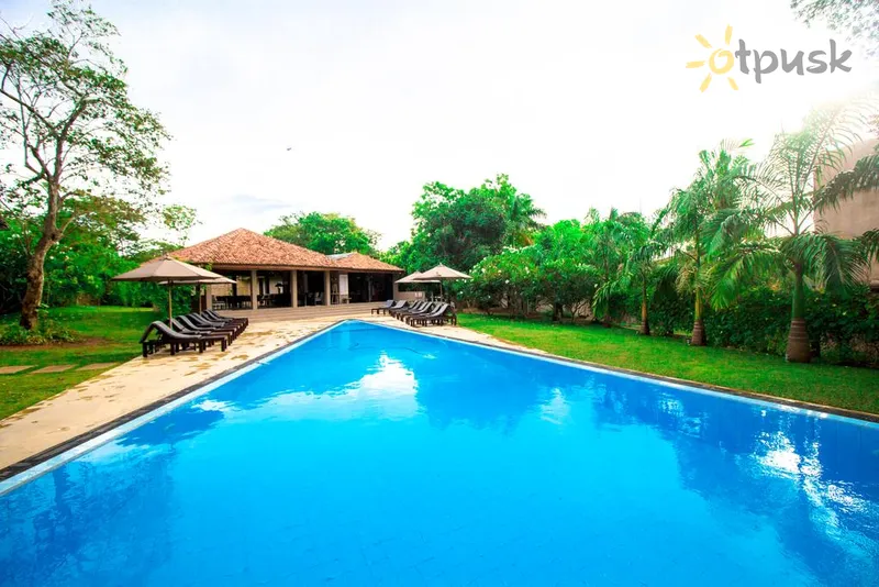 Фото отеля Palm Paradise Cabanas & Villas 2* Tangalle Šrilanka ārpuse un baseini