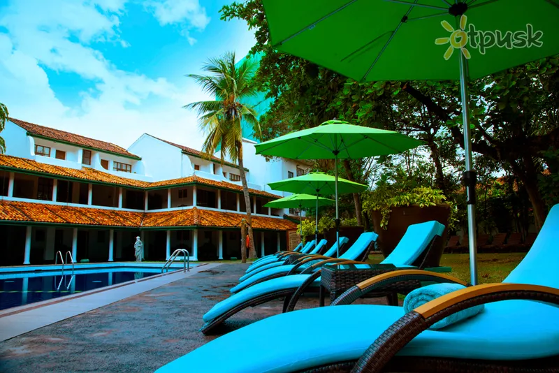 Фото отеля Palms Mount Lavinia 3* Kolombo Šrilanka ārpuse un baseini