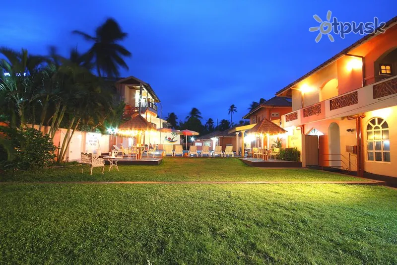Фото отеля Paradise Holiday Village 3* Negombo Šrilanka ārpuse un baseini