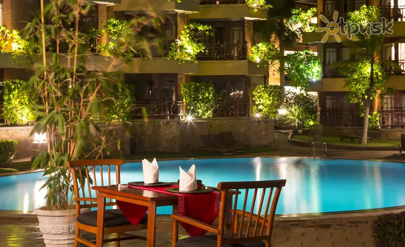 Фото отеля Royal Palms Beach Hotel 5* Калутара Шри-Ланка бары и рестораны