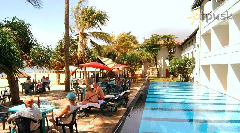 Фото отеля Sunset Beach Hotel 2* Негомбо Шрі Ланка екстер'єр та басейни