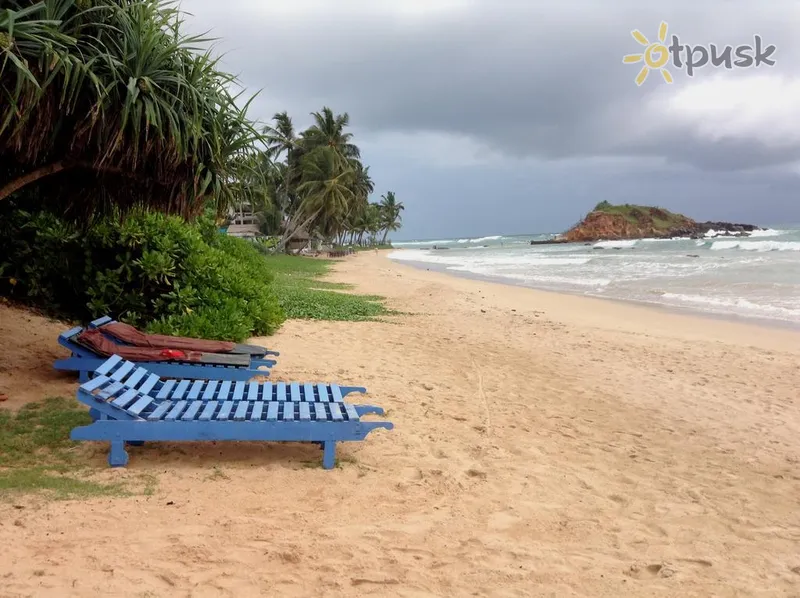 Фото отеля Silan Mo Hotel 3* Мирисса Шри-Ланка пляж