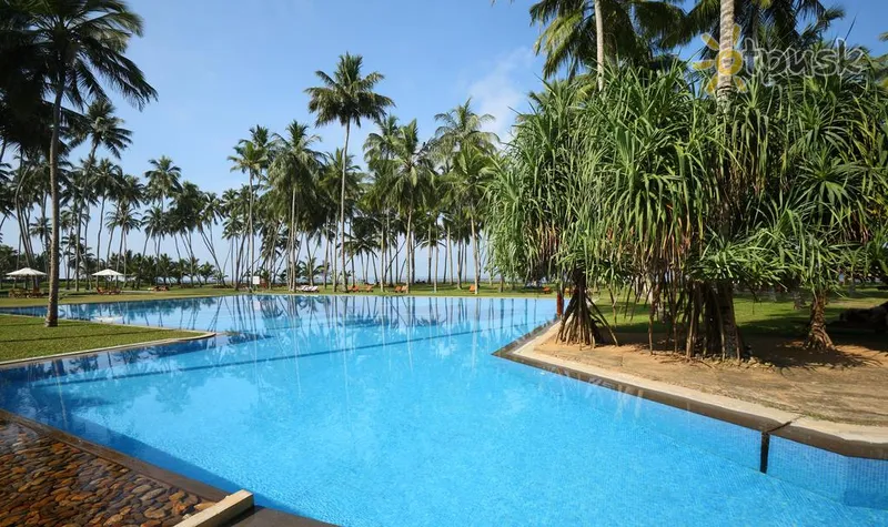 Фото отеля The Blue Water Hotel & Spa 4* Ваддува Шрі Ланка екстер'єр та басейни