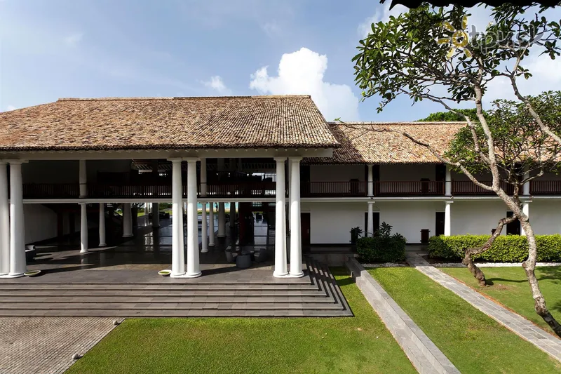 Фото отеля The Fortress Resort & Spa 5* Коггала Шри-Ланка экстерьер и бассейны