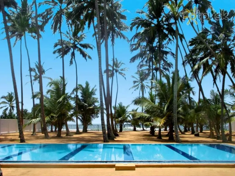 Фото отеля The Privilege Ayurveda Beach Resort 4* Wadduwa Šrilanka ārpuse un baseini