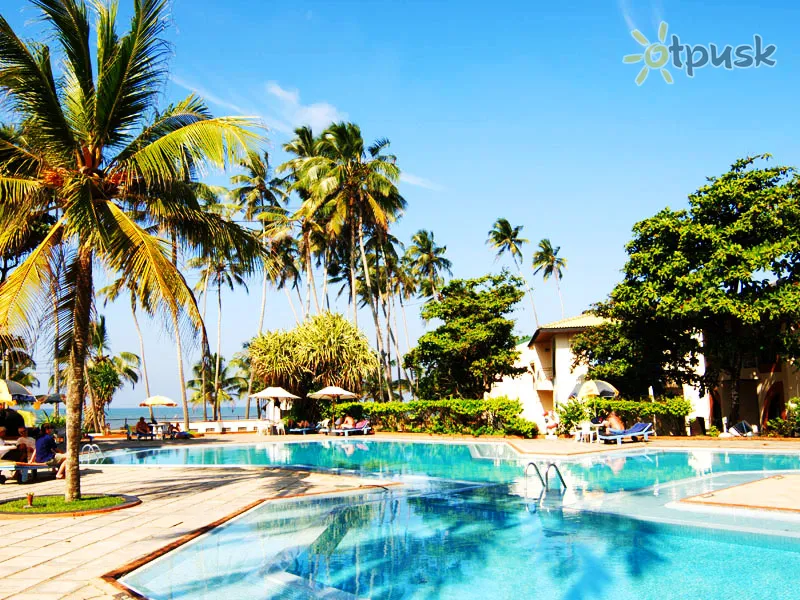 Фото отеля Villa Ocean View 3* Ваддува Шри-Ланка экстерьер и бассейны
