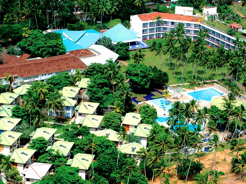 Фото отеля Villa Ocean View 3* Ваддува Шри-Ланка экстерьер и бассейны