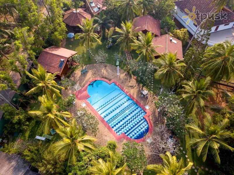 Фото отеля Ypsylon Tourist Resort 2* Берувела Шри-Ланка экстерьер и бассейны