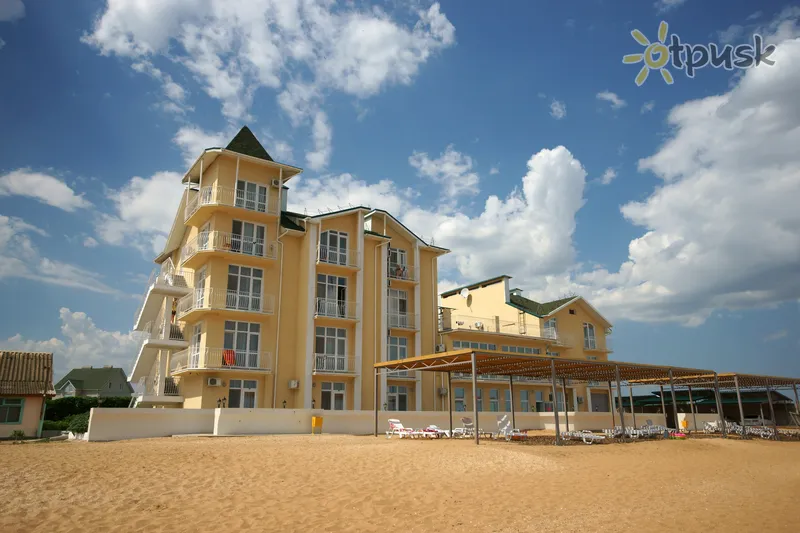 Фото отеля Золотой Пляж 2* Береговое (Феодосия) Крым экстерьер и бассейны