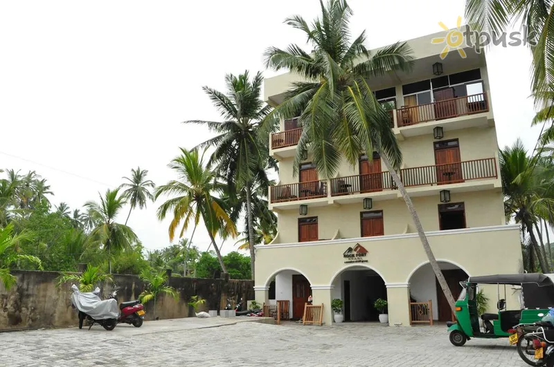 Фото отеля Rock Fort Pearl 2* Унаватуна Шри-Ланка экстерьер и бассейны