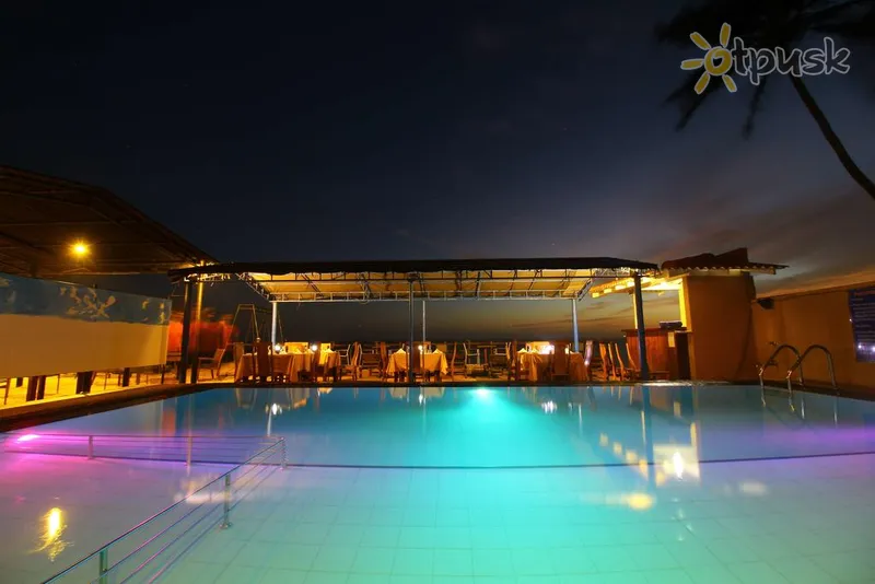 Фото отеля Rock Fort Pearl 2* Унаватуна Шрі Ланка екстер'єр та басейни