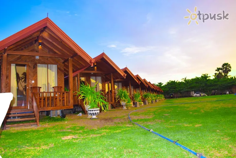 Фото отеля JKAB Beach Resort 4* Тринкомали Шри-Ланка экстерьер и бассейны