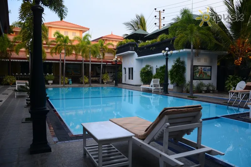 Фото отеля JKAB Park Hotel 3* Тринкомали Шри-Ланка экстерьер и бассейны