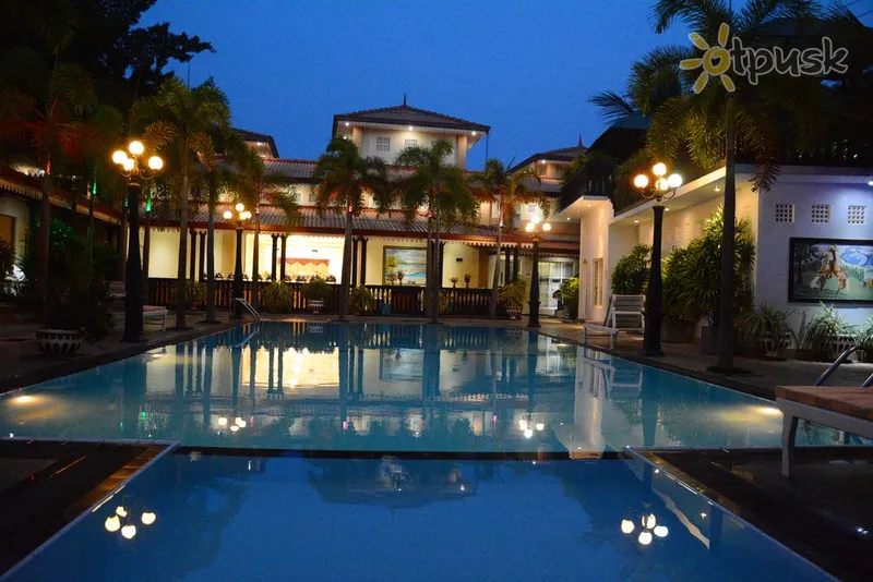 Фото отеля JKAB Park Hotel 3* Trincomalee Šrilanka ārpuse un baseini