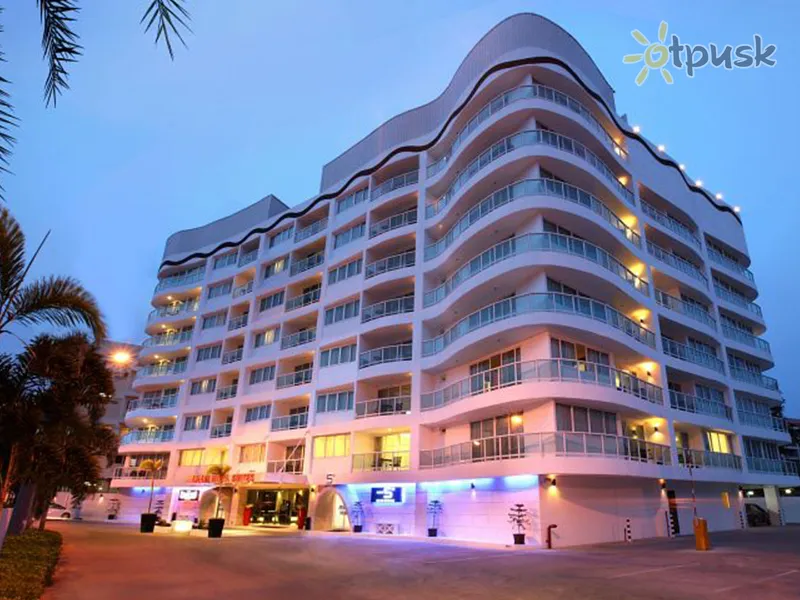Фото отеля Nova Suites Pattaya 4* Паттайя Таиланд экстерьер и бассейны