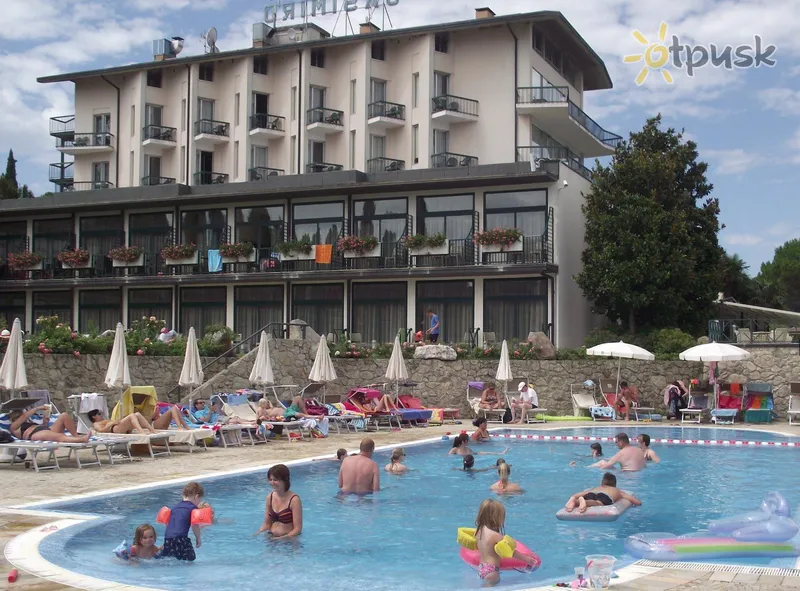 Фото отеля Park Hotel Casimiro Village 4* Оз. Гарда Італія екстер'єр та басейни