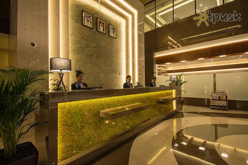 Фото отеля Golden Tulip Media Hotel 4* Дубай ОАЭ лобби и интерьер