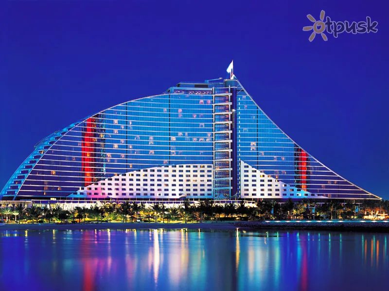 Фото отеля Jumeirah Beach Hotel 5* Dubajus JAE išorė ir baseinai