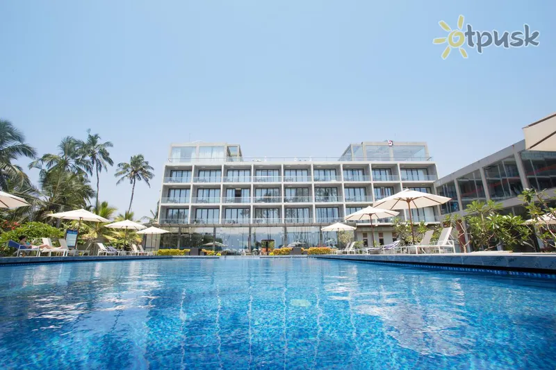Фото отеля Club Waskaduwa Beach Resort & Spa 5* Калутара Шри-Ланка экстерьер и бассейны