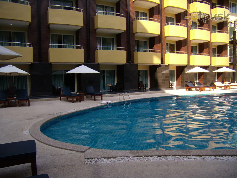 Фото отеля Baron Beach Hotel 3* Паттайя Таїланд екстер'єр та басейни