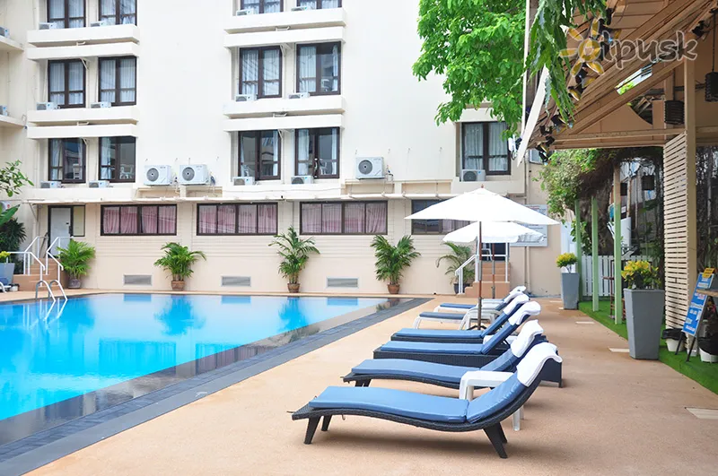 Фото отеля The Beverly Hotel Pattaya 4* Паттайя Таиланд экстерьер и бассейны