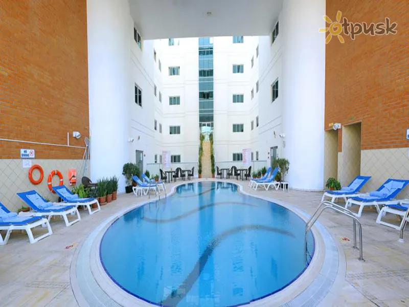 Фото отеля Lotus Downtown Metro Hotel Apartment 4* Дубай ОАЭ экстерьер и бассейны