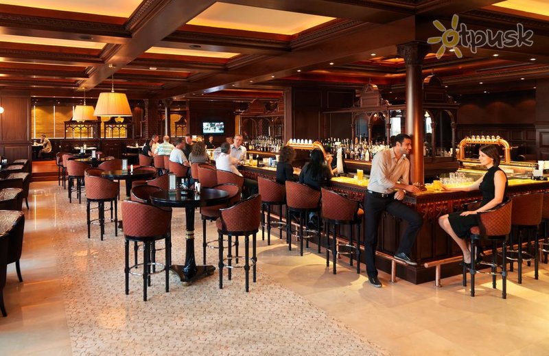 Фото отеля Media Rotana 5* Дубай ОАЭ бары и рестораны