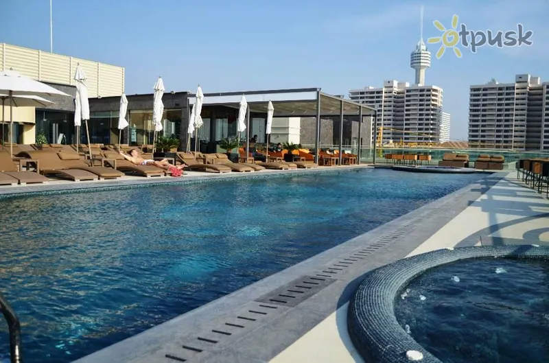 Фото отеля Sanctuary Phratamnak Pattaya 5* Pataja Tailandas išorė ir baseinai