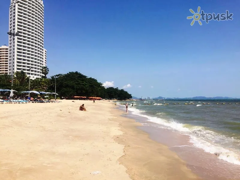 Фото отеля Sanctuary Phratamnak Pattaya 5* Паттайя Таїланд пляж